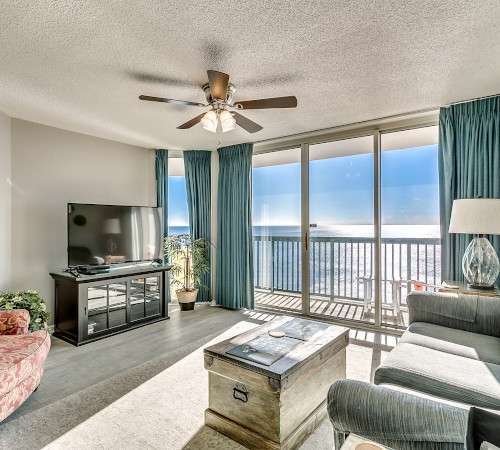 2-Bedroom Condo Ashworth